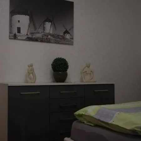 Moseltor דירה Monzelfeld